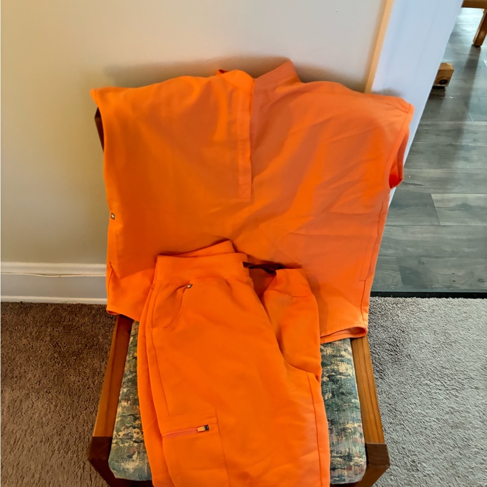 Figs Bright Orange Scrub Set
